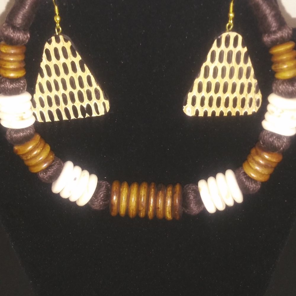 African Yarn Necklace & Earring Set